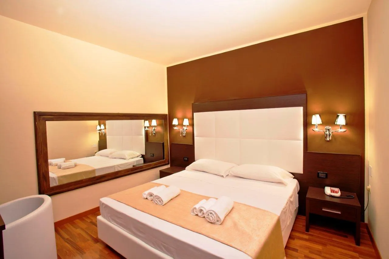 Momi'S Hotel Cavarzere 3*,  Italie